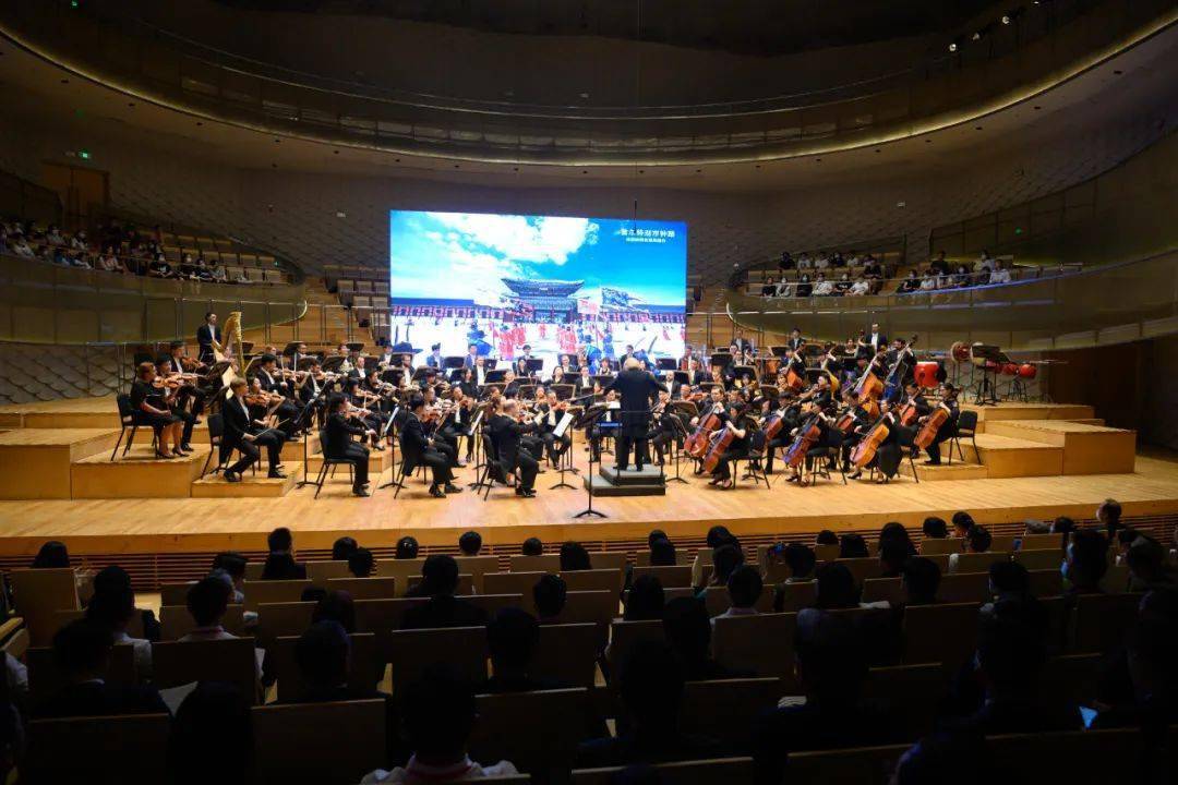 金鸡湖畔奏响中韩友好乐章 从音乐厅到户外拓展的文化交融